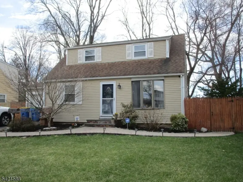 345 Redmont Rd, North Plainfield, NJ 07063 - #2