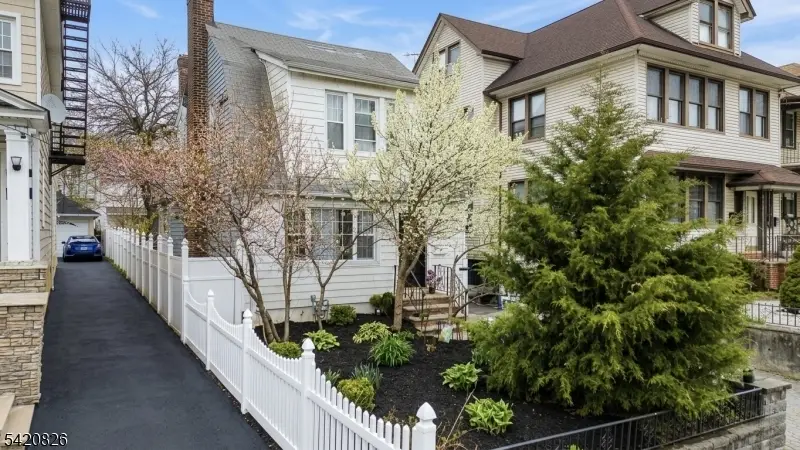 923 Kilsyth Rd, Elizabeth, NJ 07208 - #2