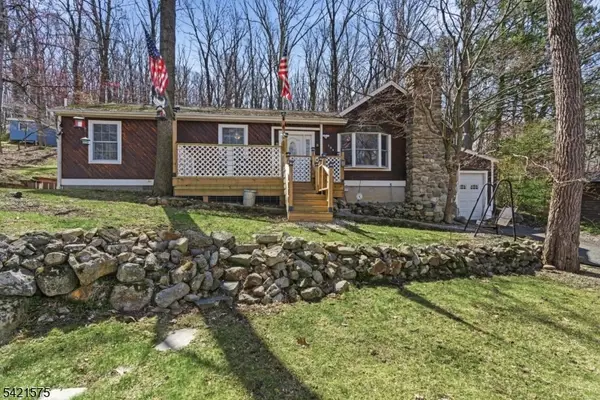 159 Glenside Trail, Byram Twp., NJ 07871