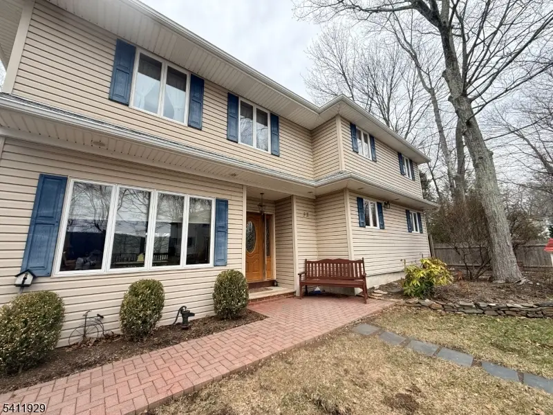 32 Clayton Rd, Upper Greenwood Lake, NJ 07480 - #1