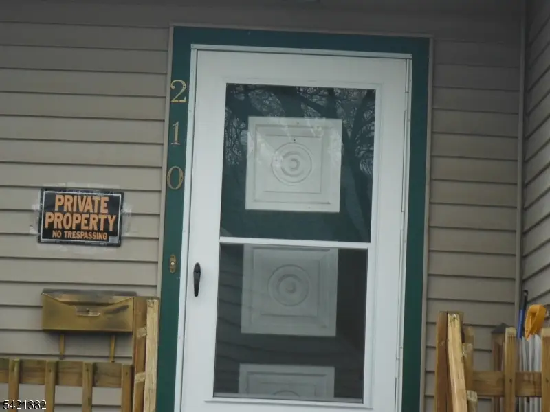 210 N 10th St, Kenilworth, NJ 07033 - #3