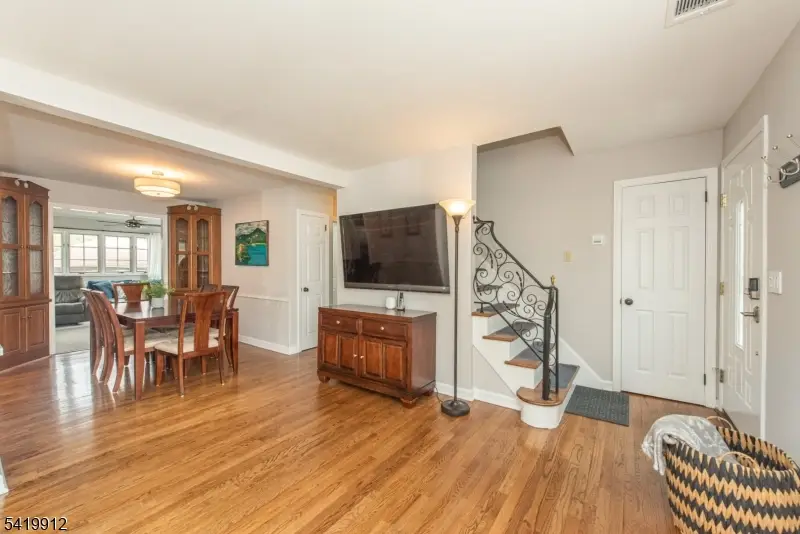 86 Deerfield Rd, West Caldwell, NJ 07006 - #3