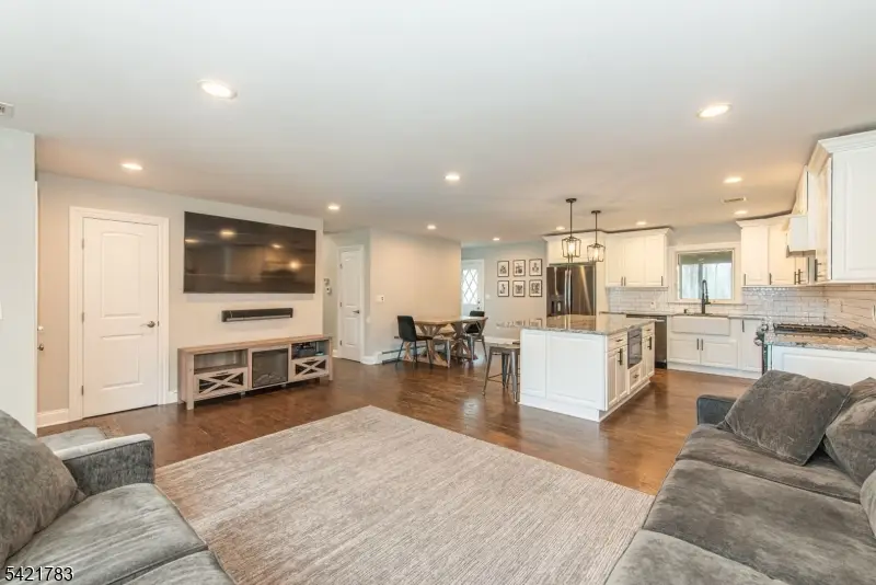 28 Riverview Rd, Oak Ridge, NJ 07438 - #3