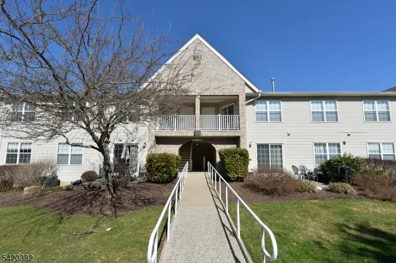 20 Parkside Ct, Wayne, NJ 07470 - #1