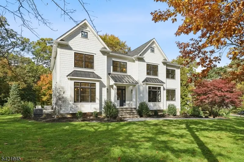 25 Beverly Rd, Madison, NJ 07940 - #1