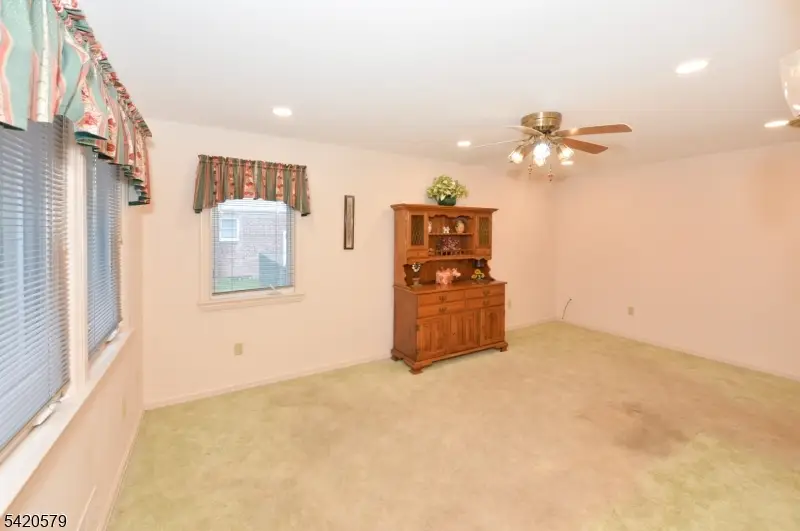 4-16 Plaza Rd, Fair Lawn, NJ 07410 - #2