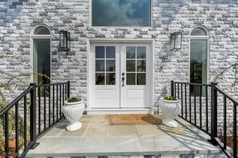 718 High Woods Dr, Franklin Lakes, NJ 07417 - #3