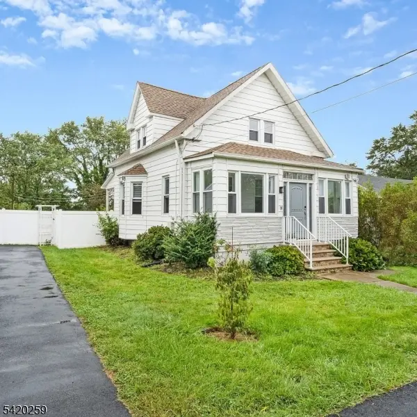 548 Bridgewater Ave, Finderne, NJ 08807 - #1