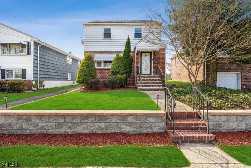 522 Thompson Ave, Roselle, NJ 07203 - #1