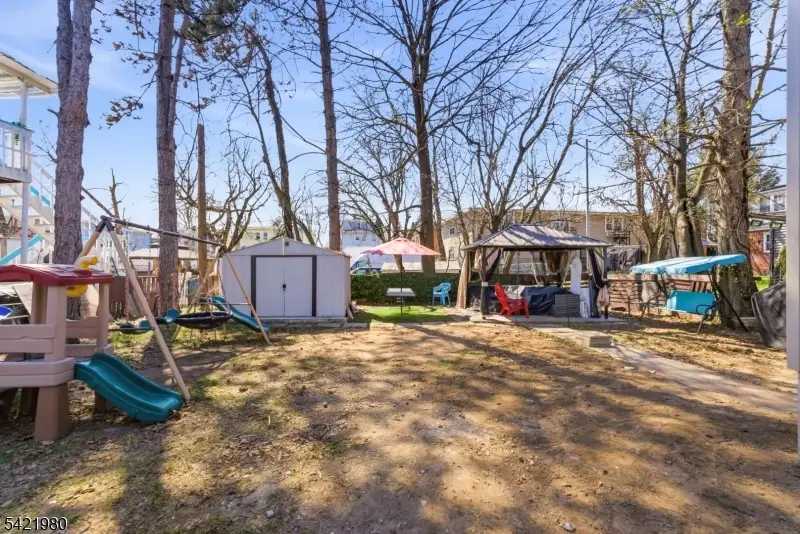 129 Oxford St, Paterson, NJ 07522 - #2