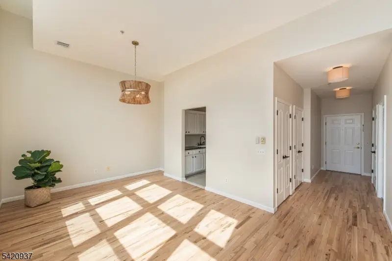 280 Main St #305, Singac, NJ 07424 - #3