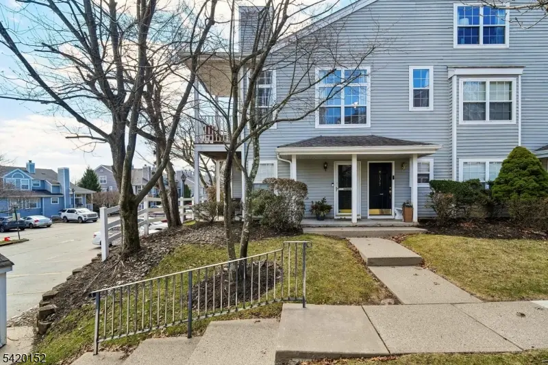 1317 Paddington Rd, Mahwah, NJ 07430 - #2