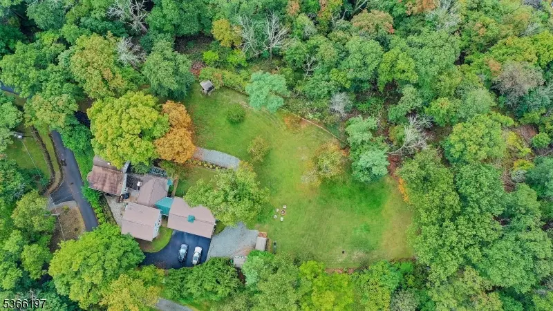 35 Woodledge Rd, Watchung, NJ 07069 - #1