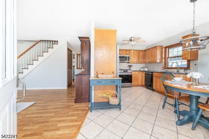 49 Meakin Ave, Rochelle Park, NJ 07662 - #2