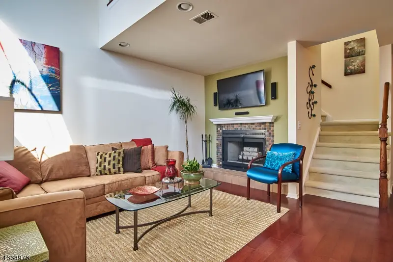 80 Ashley Ct, The Hills, NJ 07921 - #3