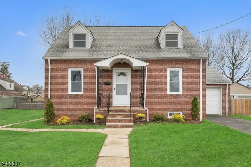 32 N 7th Ave, Manville, NJ 08835 - #1