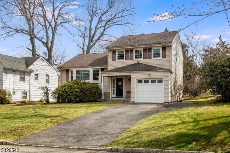 43 Forest Rd, Cedar Grove, NJ 07009 - #2