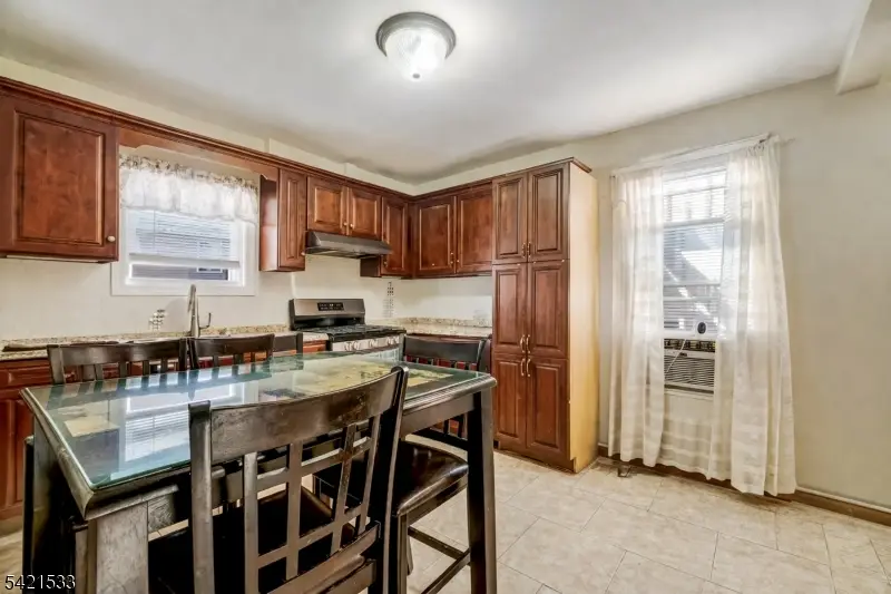 312 S Spring St, Elizabeth, NJ 07201 - #2