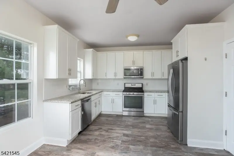 109 Tallwood Ln, Green Brook, NJ 08812 - #3