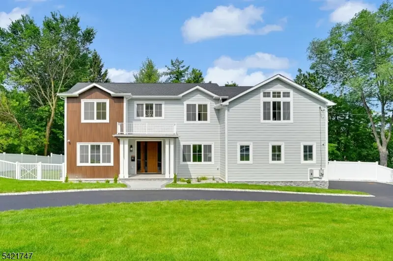 15 Orchard Ln, Livingston, NJ 07039 - #1