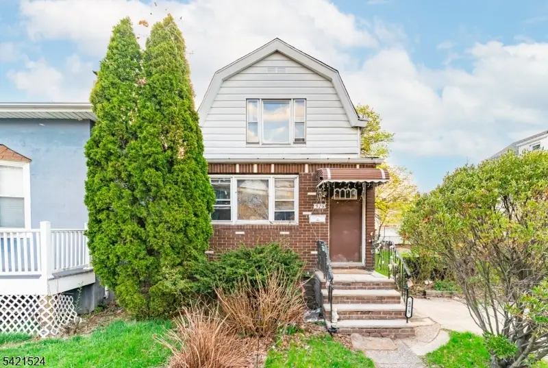 375 Westervelt Pl, Lodi, NJ 07644 - #1
