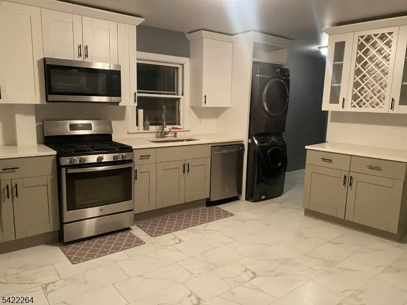 64 Congress St, Newark, NJ 07105 - #2