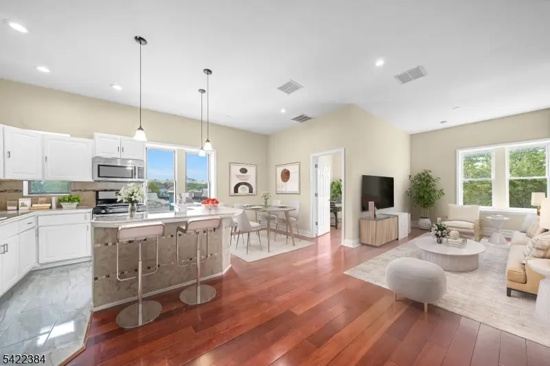 240 Clendenny Ave #5A, Jersey City, NJ 07304 - #1