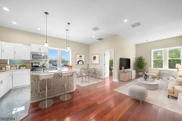 240 Clendenny Ave #5A, Jersey City, NJ 07304