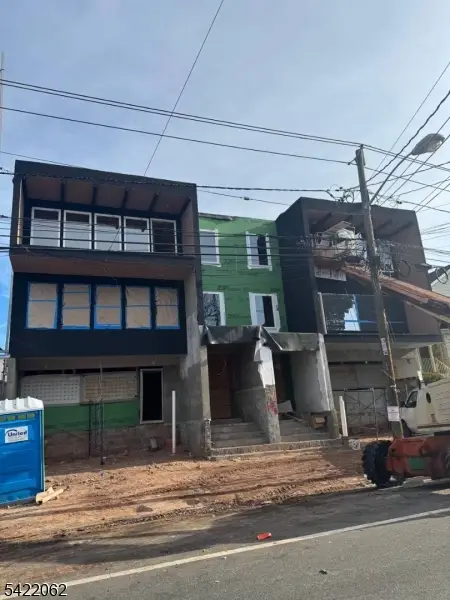 674-676 S 18th St, Newark, NJ 07103 - #2