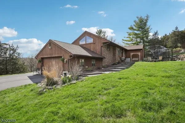 5 Bucky Ln, Vernon Twp., NJ 07462