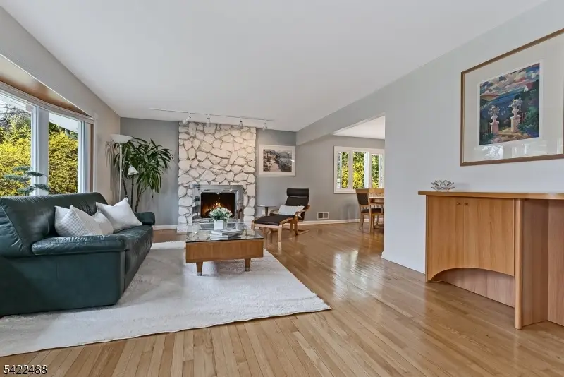 360 Upland Rd, Mountainside, NJ 07092 - #2