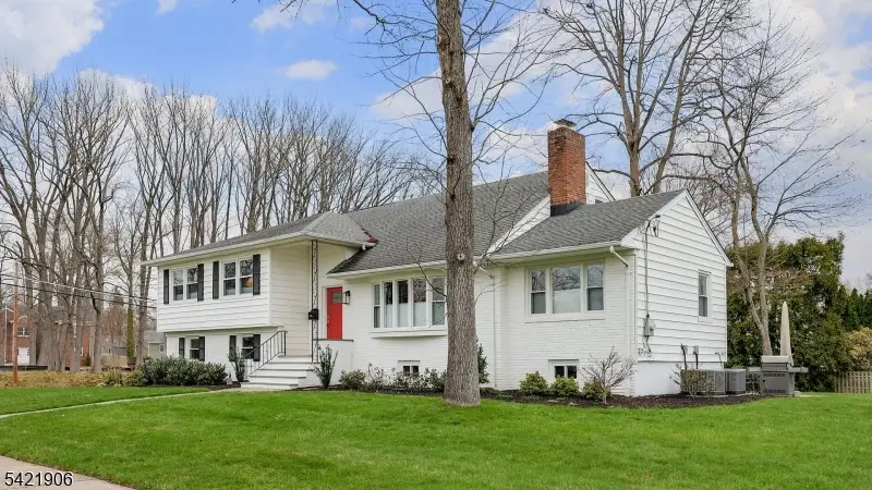 401 Poe Ave, Westfield, NJ 07090 - #2