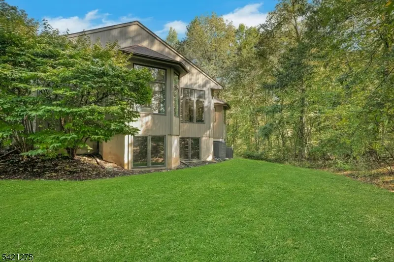 15 Robinhood Dr, Mountain Lakes, NJ 07046 - #3