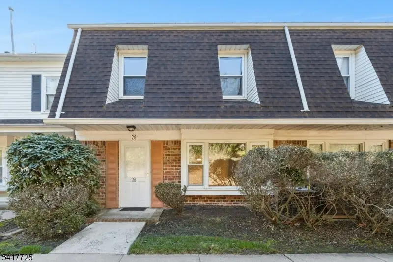 28 Wareham Ct, Scotch Plains, NJ 07076 - #1