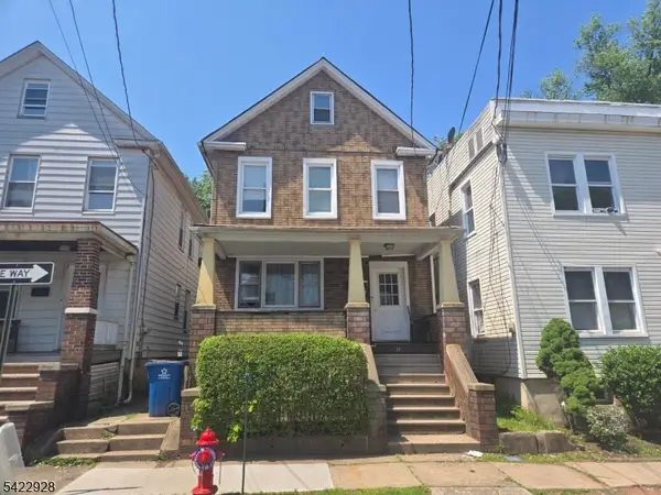 34 Home St, Franklin Twp., NJ 08873