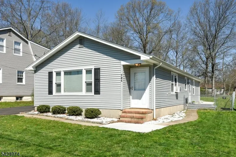 72A Pine Street, Bradley Gardens, NJ 08807 - #2