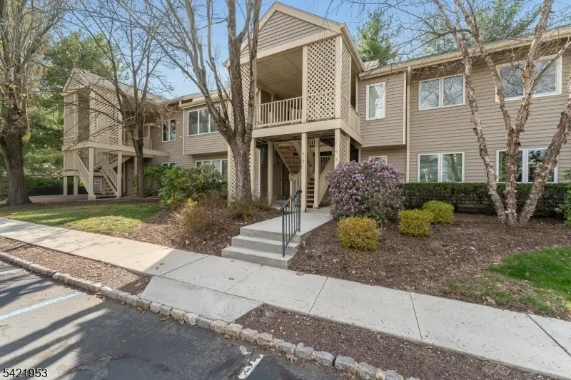 4 Troon Ter, Clinton, NJ 08801 - #1