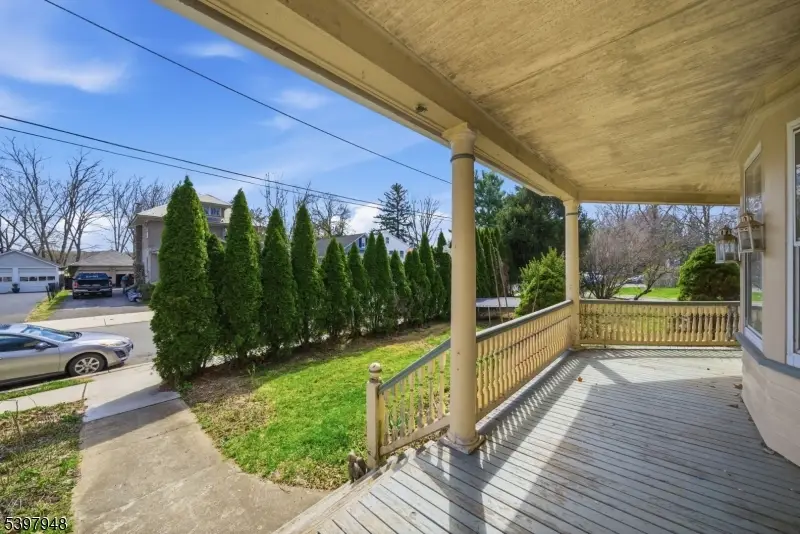 23 Parker St, Belvidere, NJ 07823 - #2