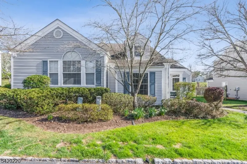 412 Cardinal Ln, The Hills, NJ 07921 - #1