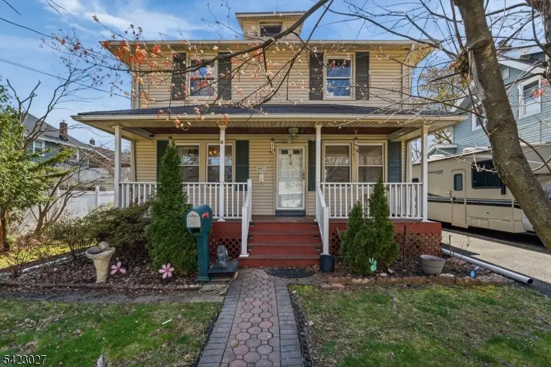 443 Wheatsheaf Rd, Roselle, NJ 07203 - #1