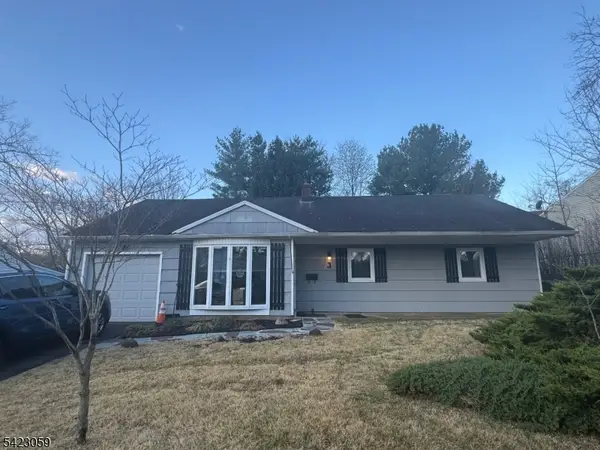 3 Spalding Dr, Livingston Twp., NJ 07039