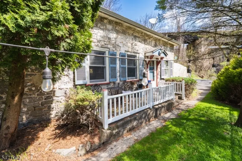 1053 S Main St, Phillipsburg, NJ 08865 - #1