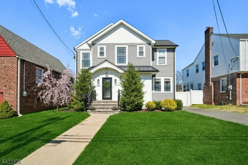 249 Ottawa Ave, Hasbrouck Heights, NJ 07604 - #1