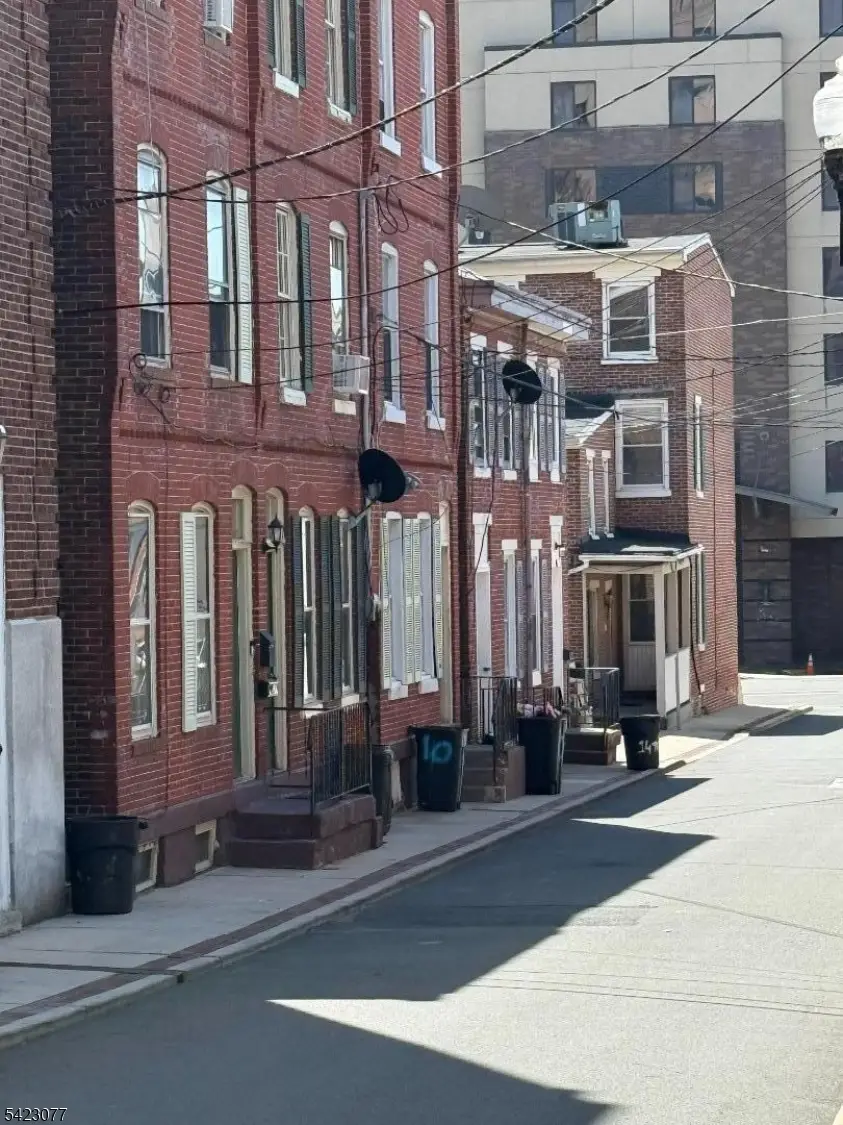 6 Peace St, Trenton, NJ 08608 - #3