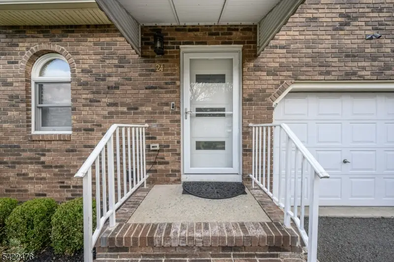 675 Raritan Rd #24, Clark, NJ 07066 - #2