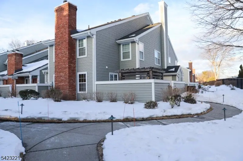 332 Greenbriar-unit 8 #8, Union Twp., NJ 07083 - #1