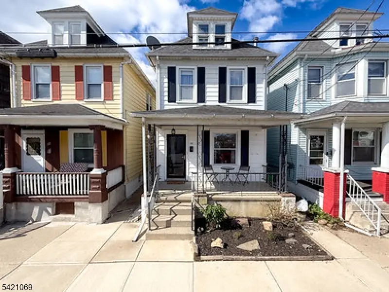 82 Evelyn Ave, Phillipsburg, NJ 08865 - #1