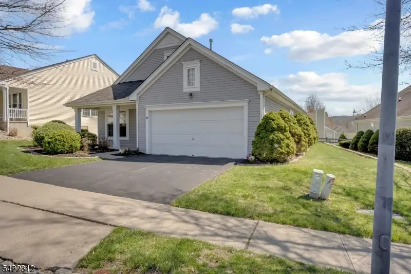 87 Kensington Cir, Brookfield, NJ 07823 - #3
