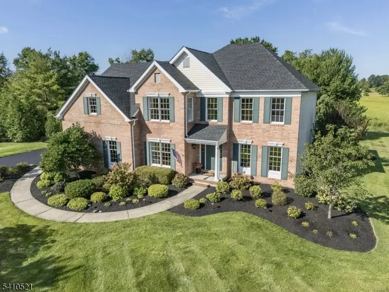 11 Messenger Ln, Ringoes, NJ 08551 - #1