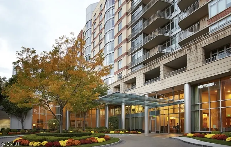 8100 River Rd #209, North Bergen, NJ 07047 - #1